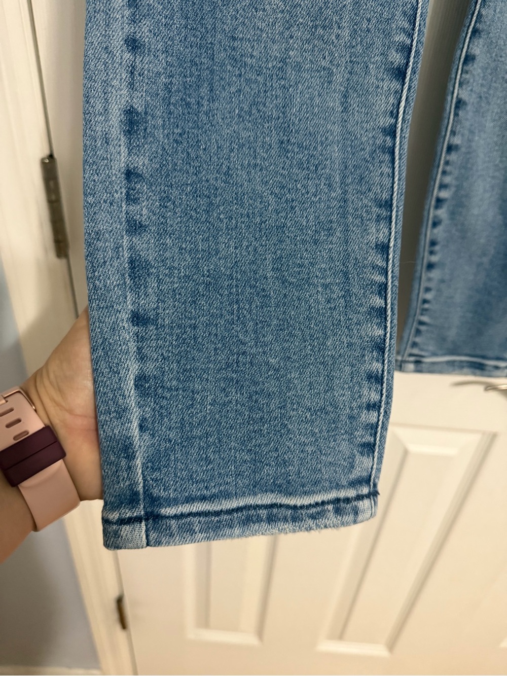 Judy blue relaxed, fit jeans women’s size 9
29  stretch medium wash high rise - Picture 9 of 12